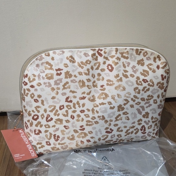 Sonia Kashuk Handbags - Sonia Kashuk Large Dome Makeup Bag